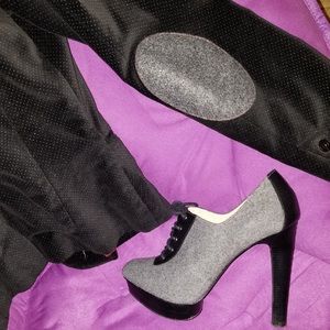 Zara Black Velvet Blazer (Shoe Sold Separately)